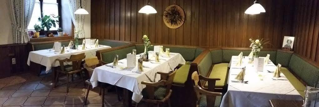 Gasthof - Restaurant Loecker Radstadt Exteriér fotografie